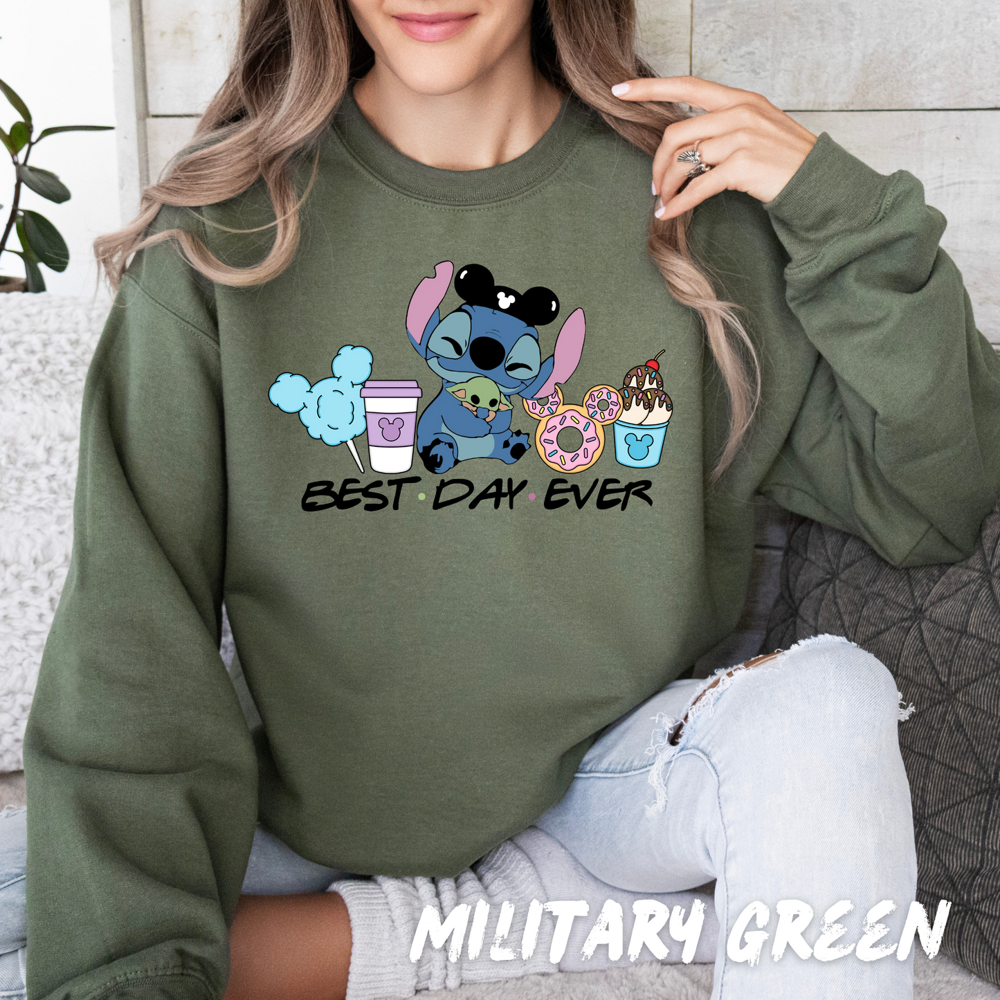 Best Day ever Sweatshirt - Adorable Characters - Matching Family Sweater