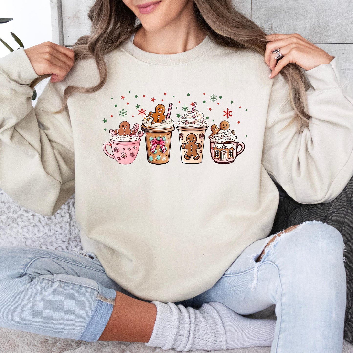 Gingerbread Mug Sweatshirt β Cute Christmas Cocoa Sweater β Holiday Coffee Shirt β Unisex Festive Pullover β Hot Chocolate Gift Tee