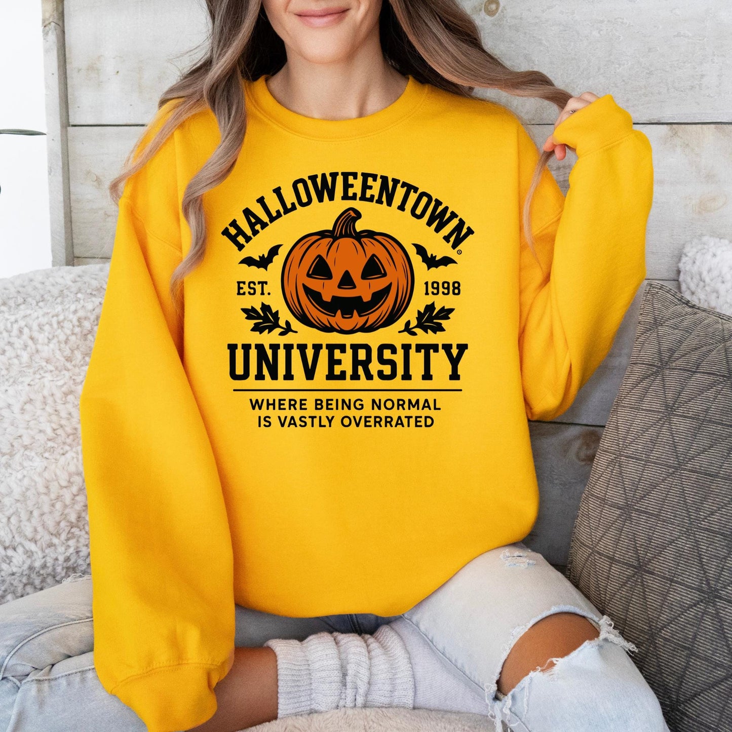 Halloweentown University Sweatshirt – Funny Halloween Crewneck, Jack-O'-Lantern Pumpkin Fall Pullover, Spooky Season College Sweatshirt