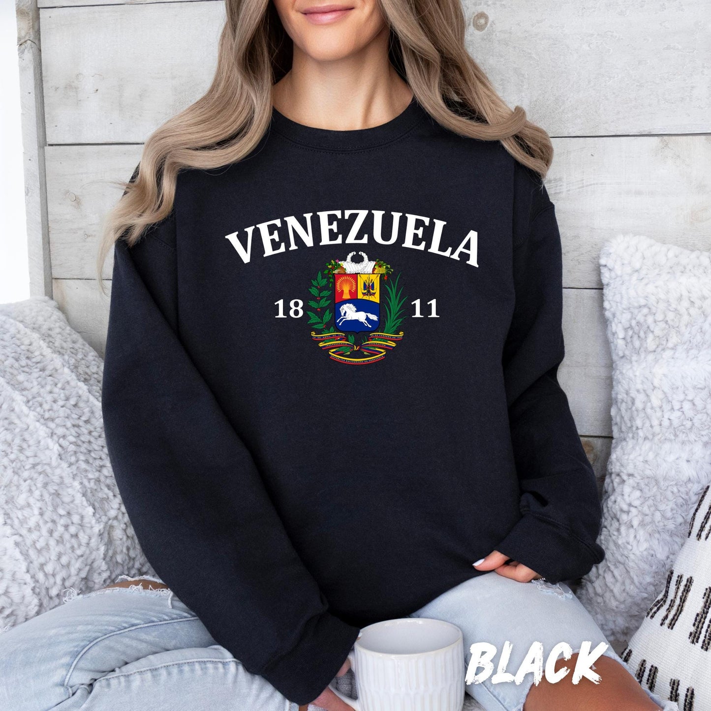 Venezuela Sweatshirt | Unisex Venezuelan Heritage Crewneck | Venezuela Crewneck with national emblem | Venezuelan Gift