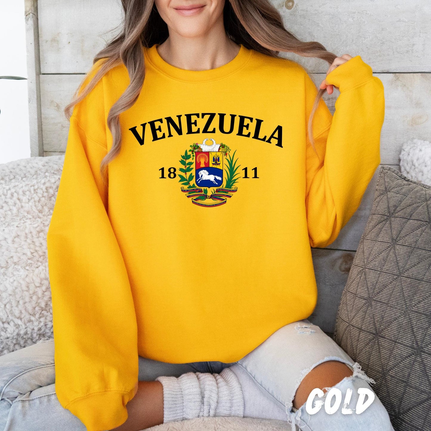 Venezuela Sweatshirt | Unisex Venezuelan Heritage Crewneck | Venezuela Crewneck with national emblem | Venezuelan Gift