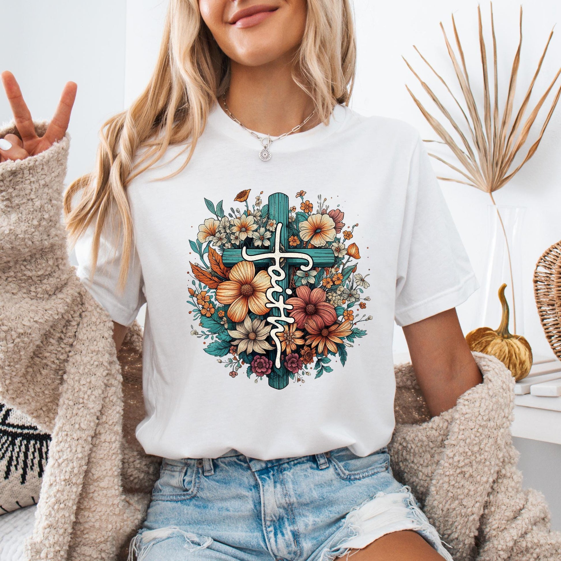 Faith Christian T-Shirt for Women Floral Cross Graphic Tee Religious Shirt Christian Apparel Bible Verse Shirt Jesus Christian Gift