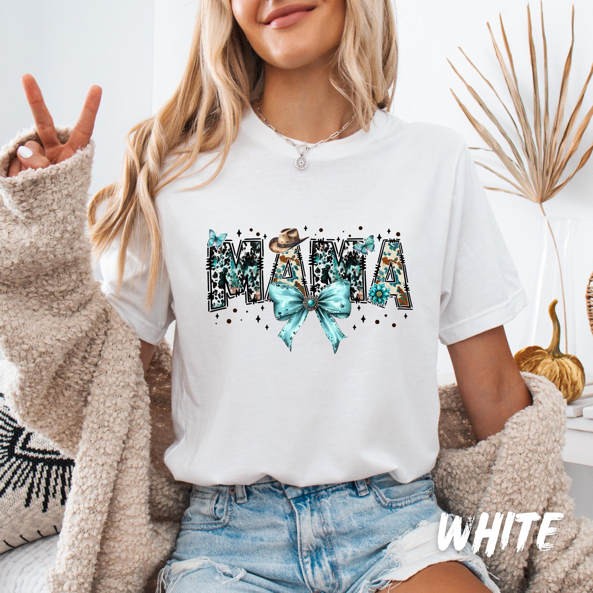 Personalized Western Mama Sweatshirt, Cowgirl Mama Crewneck, Coquette Mama Sweatshirt, Custom Mama Gift, Western Mom Sweatshirt, Rodeo Mom