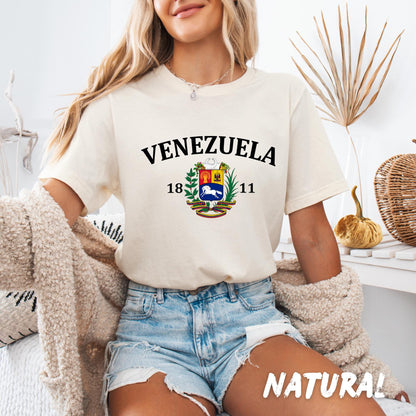 Venezuela Sweatshirt | Unisex Venezuelan Heritage Crewneck | Venezuela Crewneck with national emblem | Venezuelan Gift
