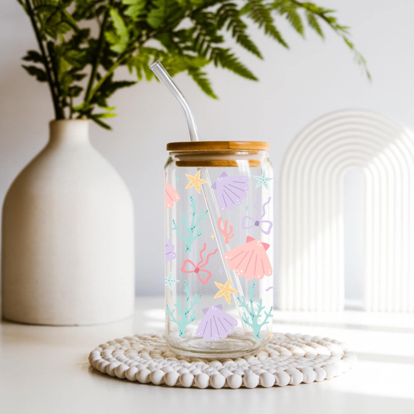 Cute ocean animals glass cup with bamboo lid and glass straw, pastel sea creature Libbey iced coffee glass, beach aesthetic drinkware
