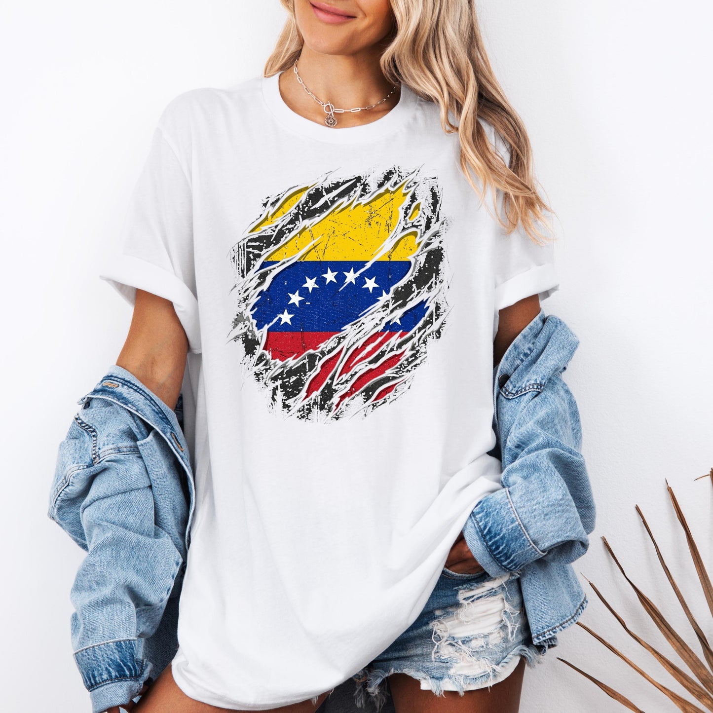 Venezuela Flag Shirt, Venezuelan Pride T-Shirt, Distressed Flag Tee, Venezuela Gift, Family Matching Shirt, Hispanic Heritage Tee